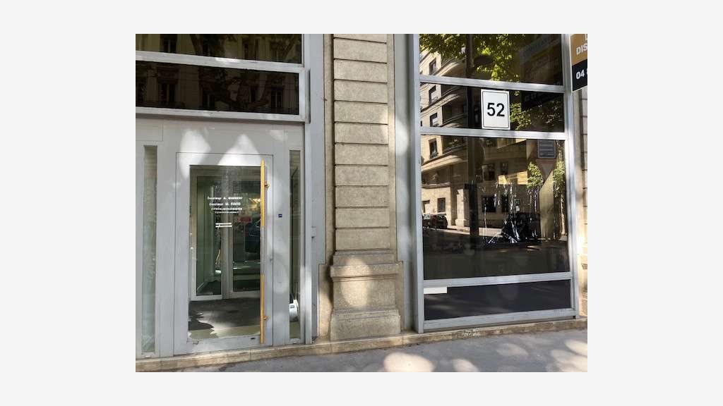 à louer local d'angle 275m² Lyon 6e avenue de Saxe