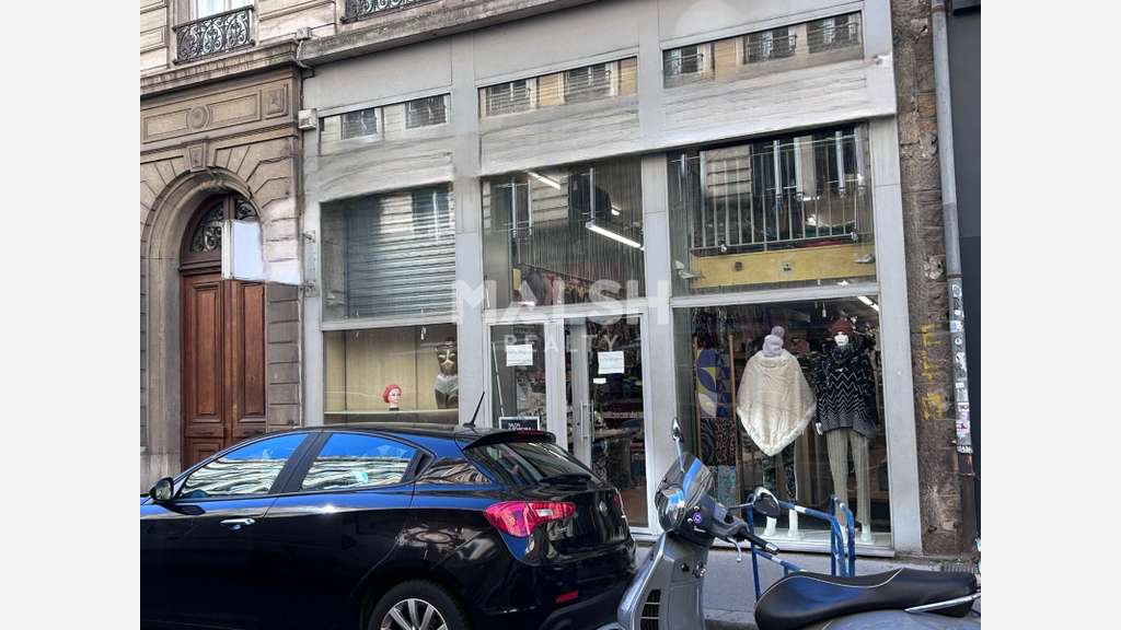 A louer local commercial 221m² à Lyon 6e