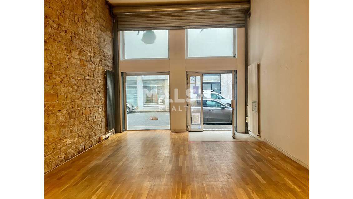 A louer local 120m² avec mezzanine à Lyon 6e
