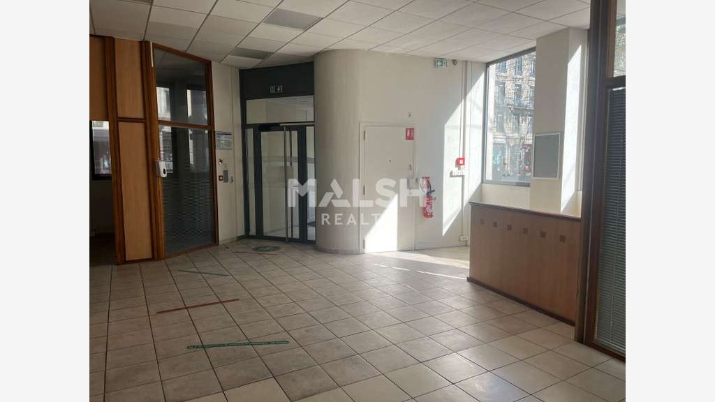 Local à louer 244m² Lyon 6e Lafayette / Saxe