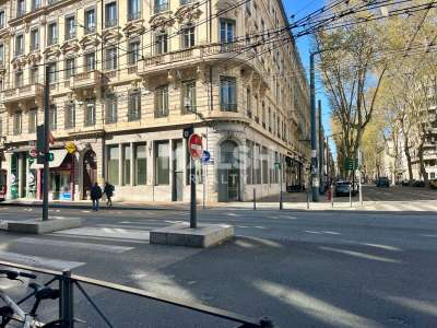 Location Locaux commerciaux - Boutiques à Lyon 6e