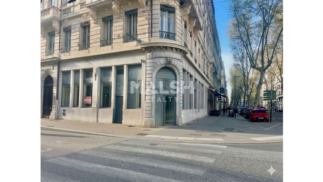 Local à louer 244m² Lyon 6e Lafayette / Saxe