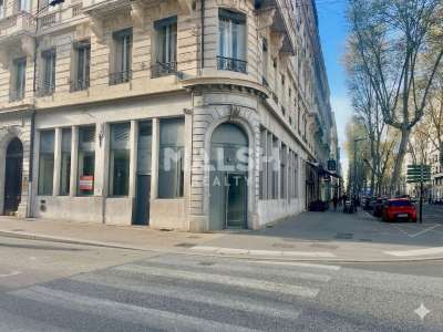 Local à louer 244m² Lyon 6e Lafayette / Saxe