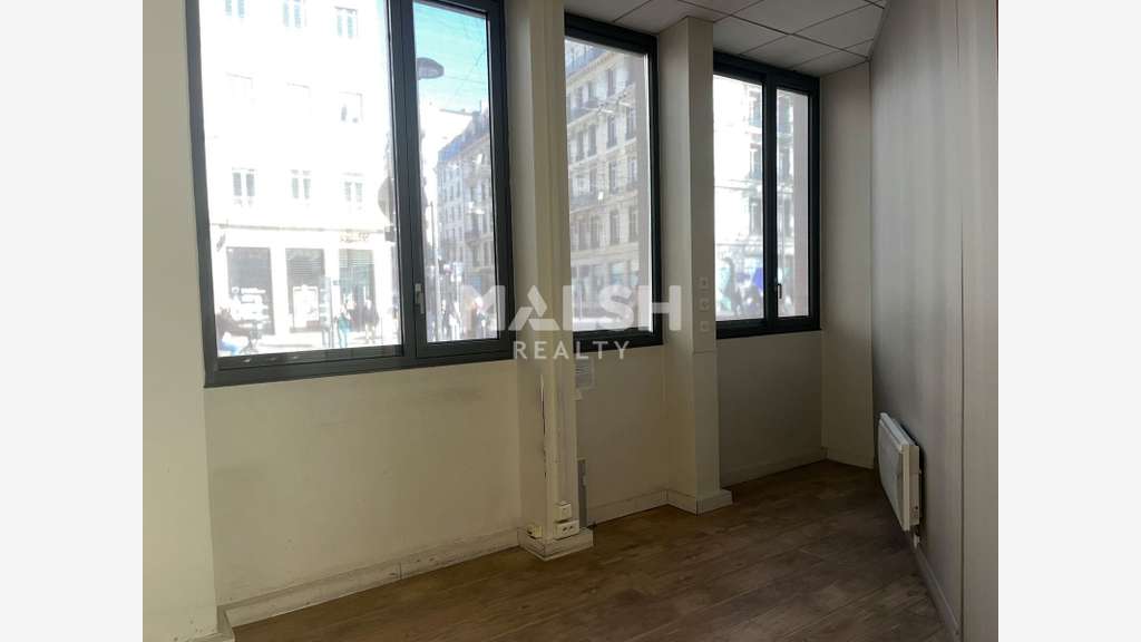 Local à louer 244m² Lyon 6e Lafayette / Saxe