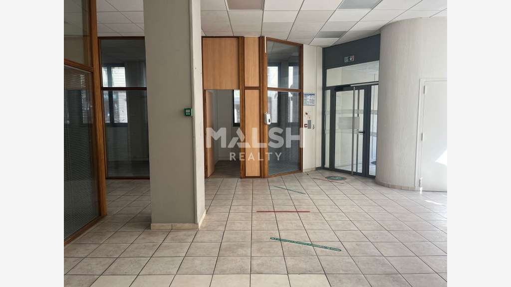 Local à louer 244m² Lyon 6e Lafayette / Saxe