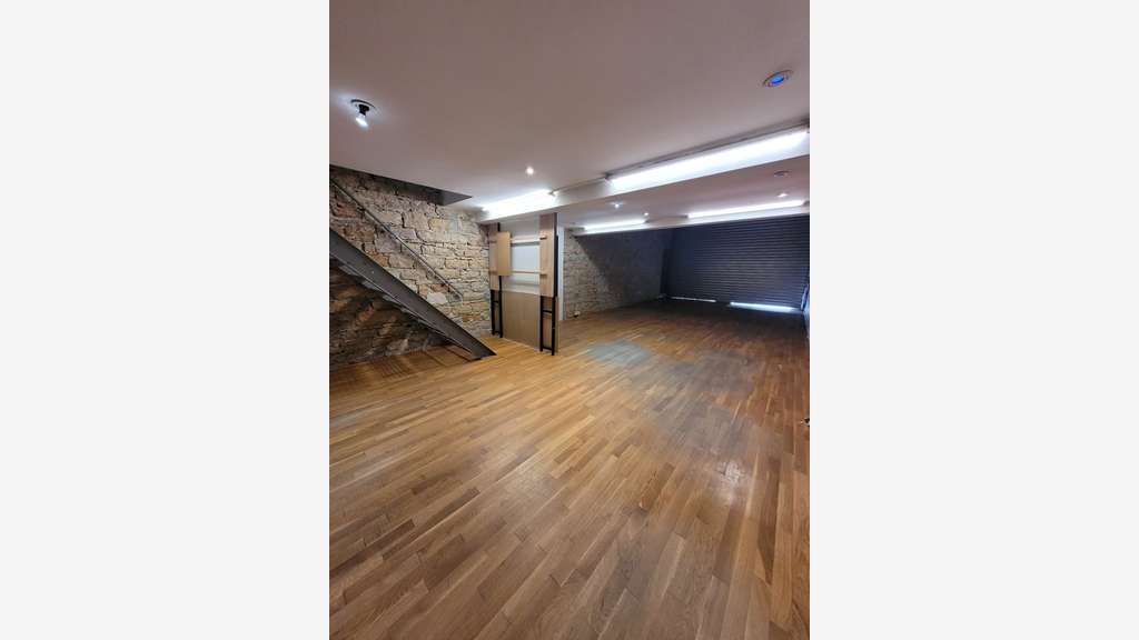 A louer local 95m² à Lyon 69006 Prox. presqu'île