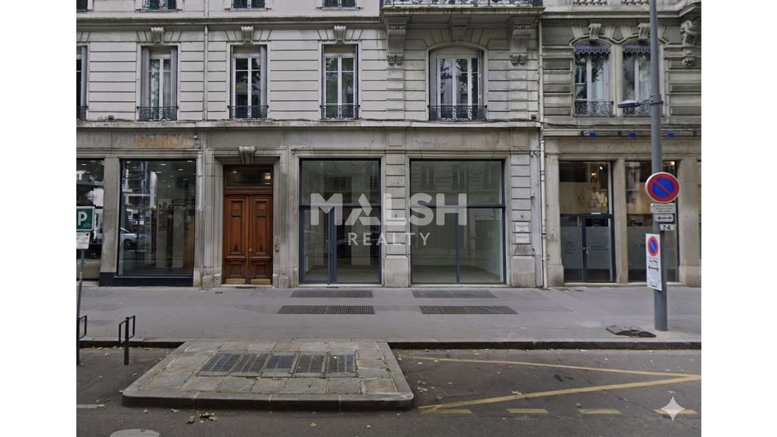 LOCAL COMMERCIAL À LOUER - 78 M² - LYON 6