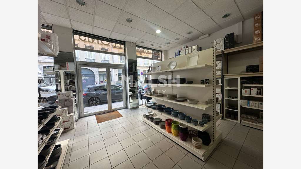 Local commercial à louer 140m² à Lyon 6ème