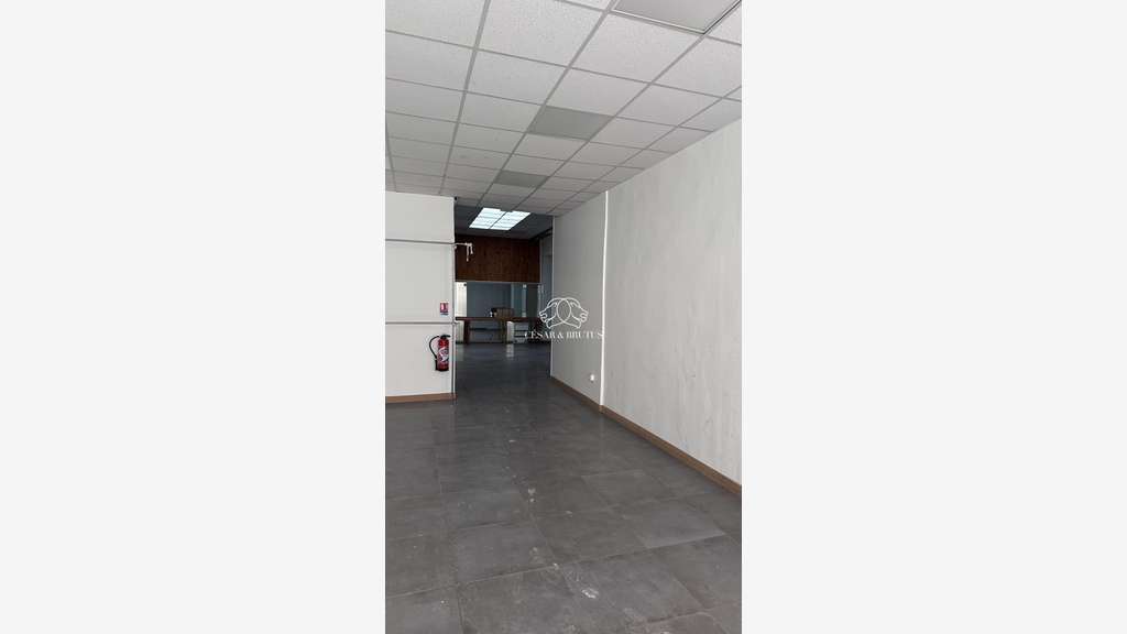 Immobilier professionnel de 128m² à louer à Lyon