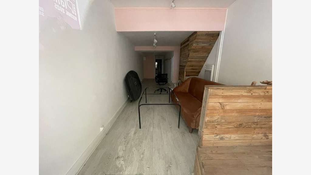 A louer local commercial 47m² Lyon 6e Garibaldi