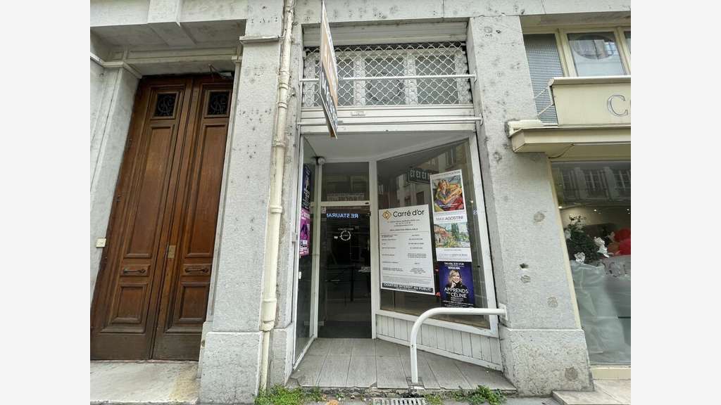 A louer local commercial 47m² Lyon 6e Garibaldi