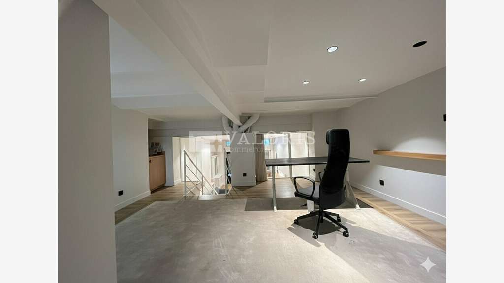 A louer local commercial 91m² Lyon 6e Brotteaux