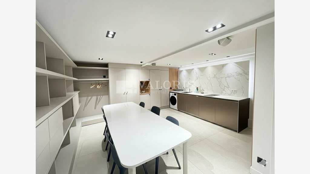 A louer local commercial 91m² Lyon 6e Brotteaux