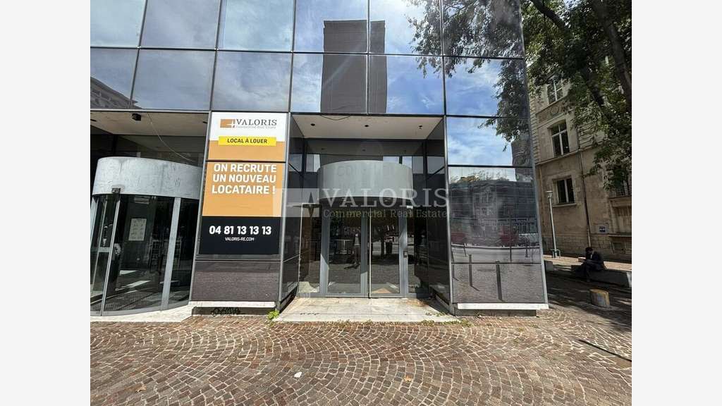 A louer local 90m² à Lyon 6e Cours Lafayette