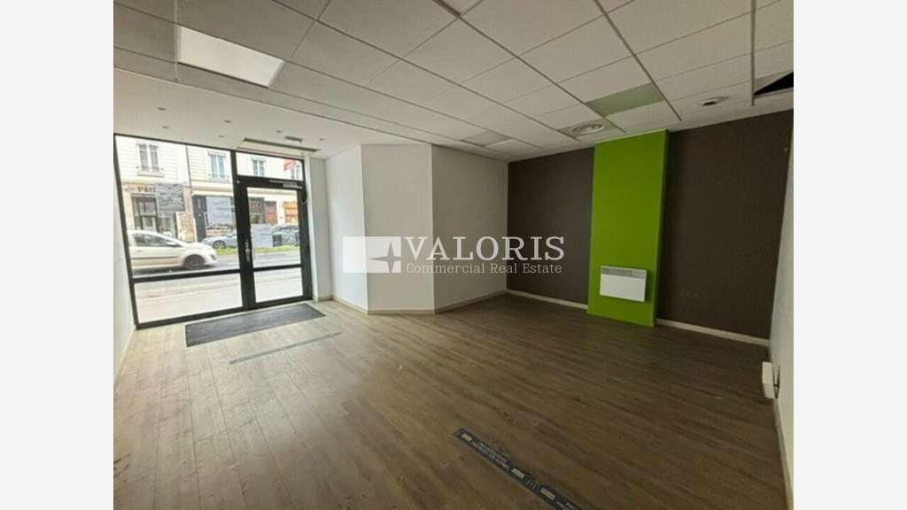 A louer local commercial 189m² axe passant Lyon 6e