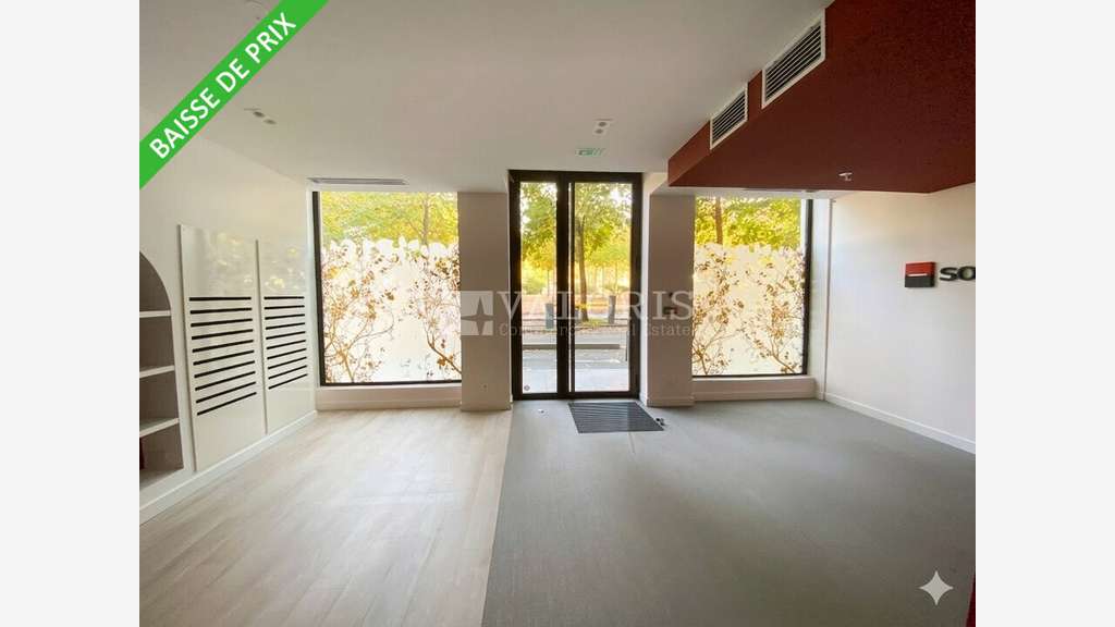 Location local commercial 200m² empl N°1 Lyon 6e