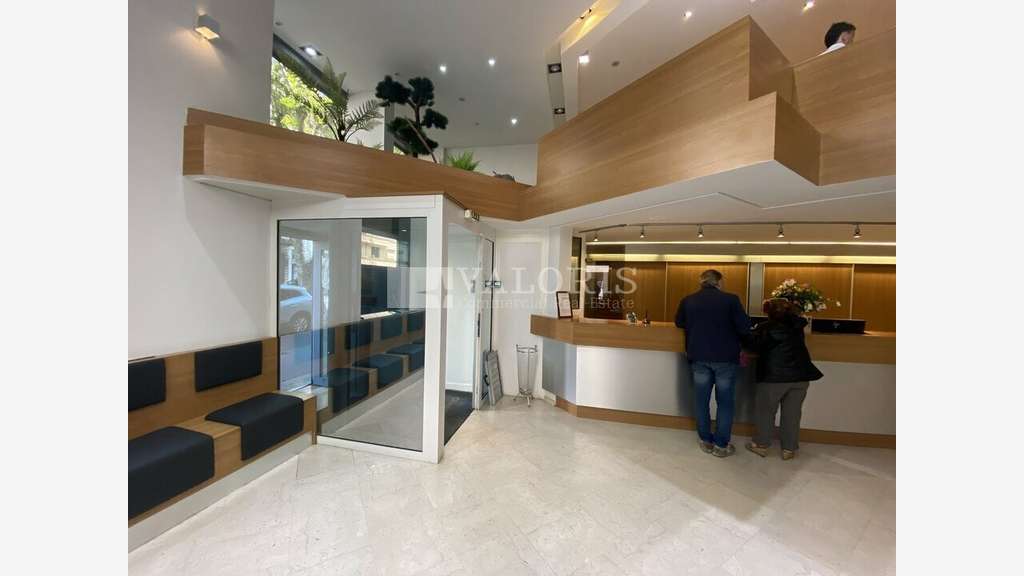 A louer local commercial 274m² à Lyon 6e Foch