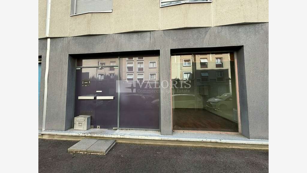A louer local commercial 76m² à Lyon 6e  