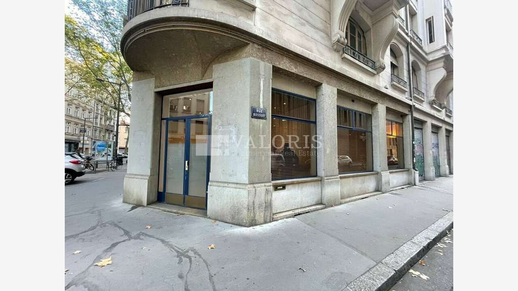 A louer local commercial 70m² à Lyon 6e Brotteaux
