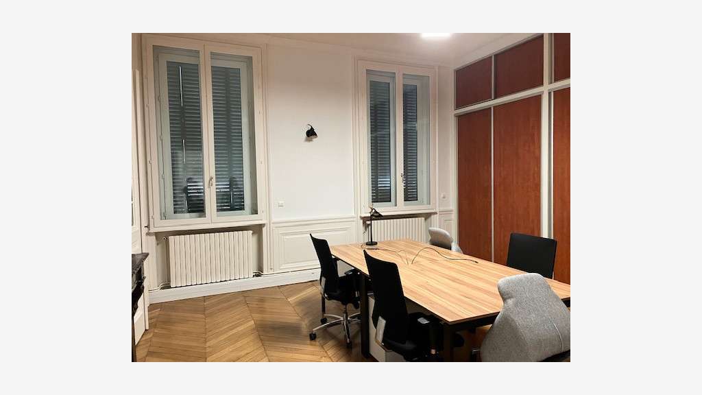 A louer bureaux de 225m² à Lyon 69006 Avenue Foch