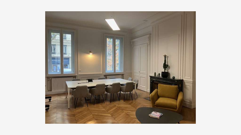 A louer bureaux de 225m² à Lyon 69006 Avenue Foch