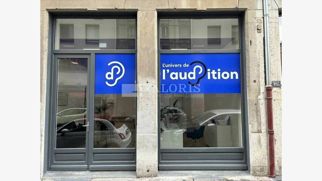 Local commercial de 63m² à louer à Lyon 69006