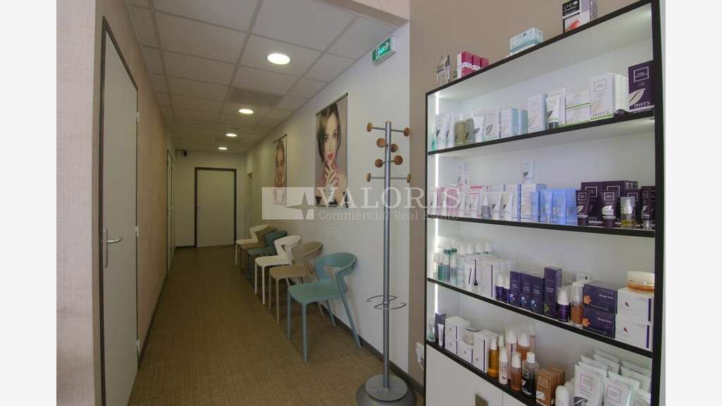 Local commercial 170m² à louer Lyon 6e Brotteaux 