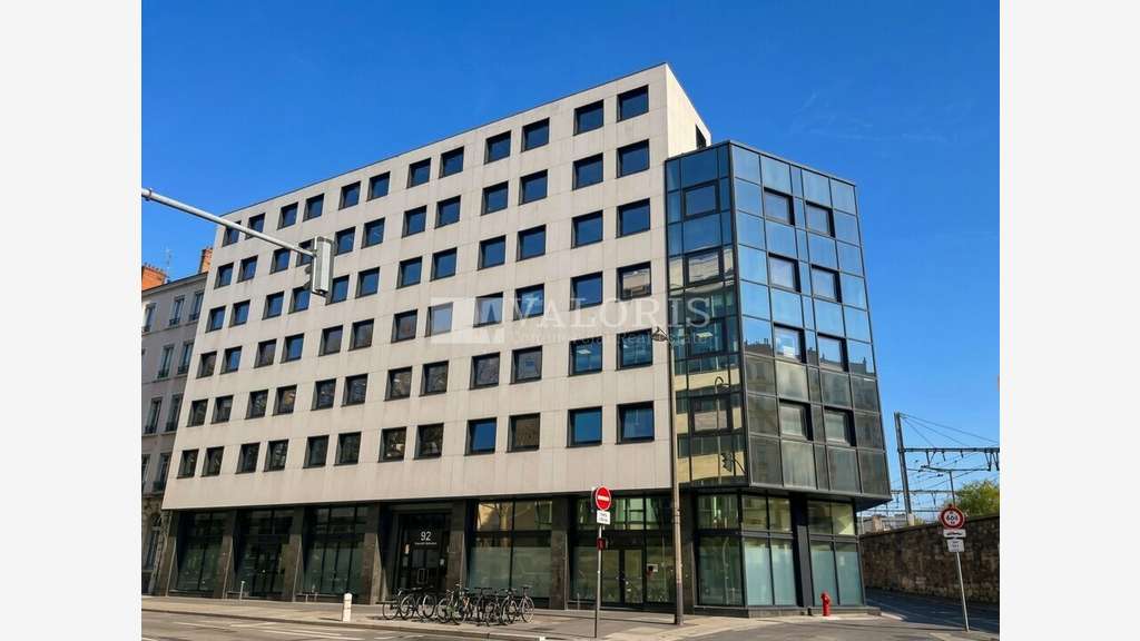 Local commercial de 599m² à louer à Lyon 69006