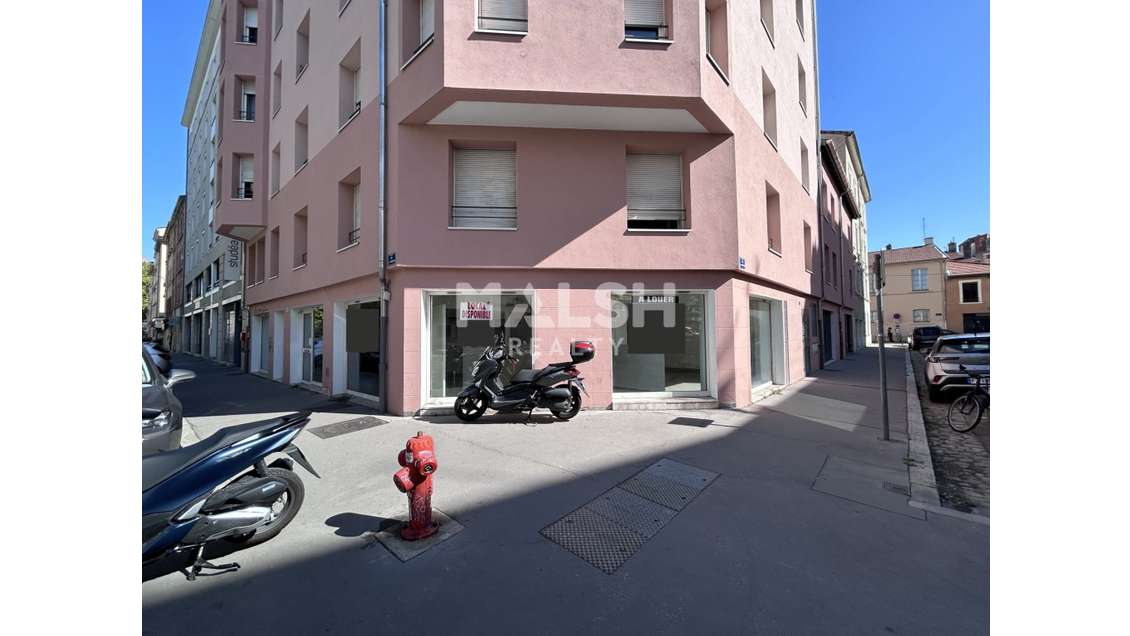 A louer local 92m² à Lyon 69007 secteur dynamique