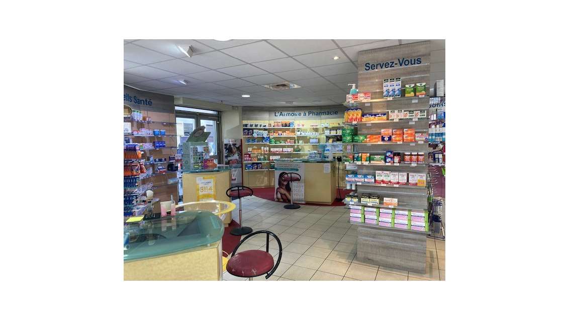 A louer local commercial 141m² lumineux à Lyon 7