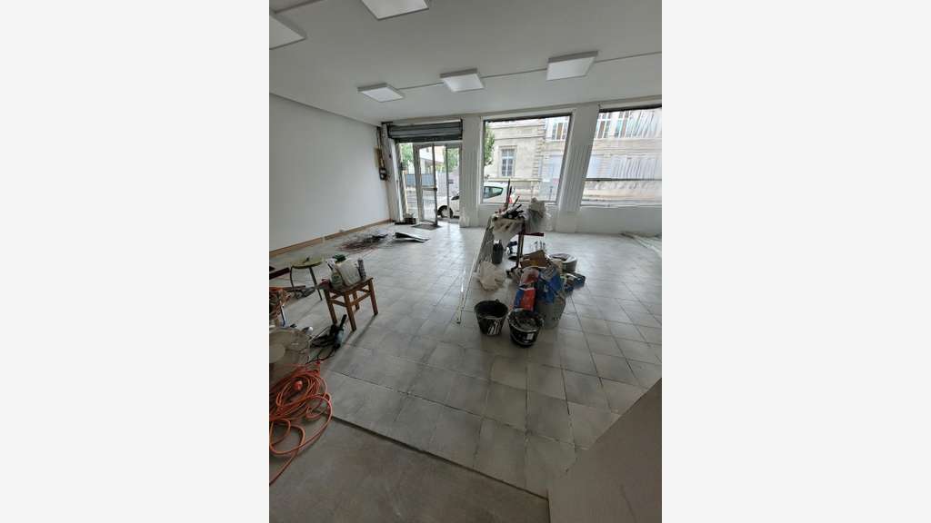 A louer local 43m² à Lyon 7e Guillotière Garibaldi