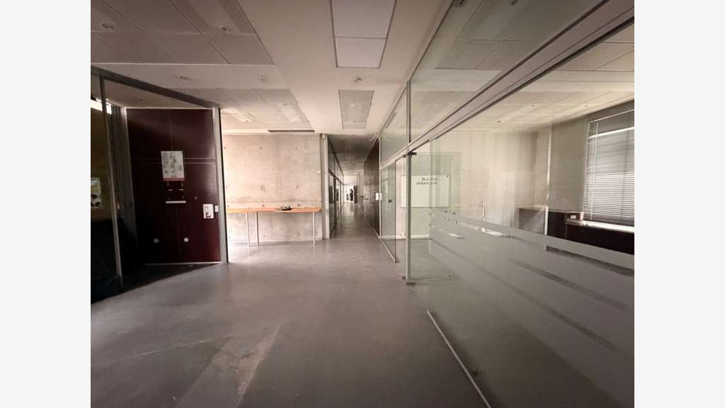 A louer local/bureaux de 533m² en RDC à Lyon 69007