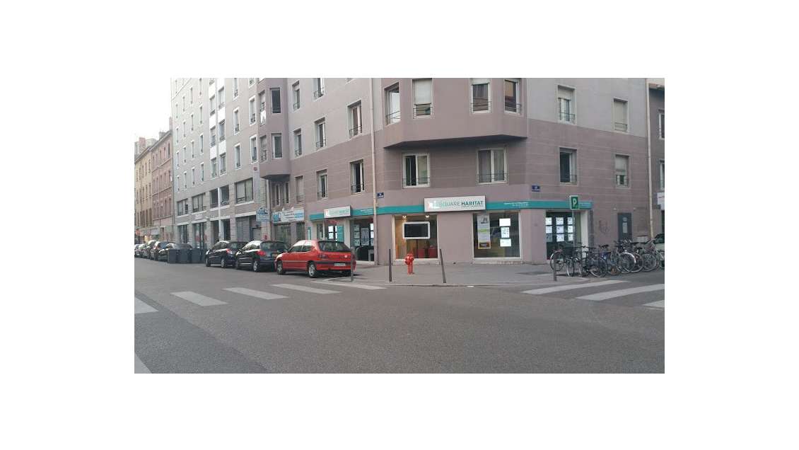 Loue local 91m² à Lyon 69007 Rue de la Thibaudière