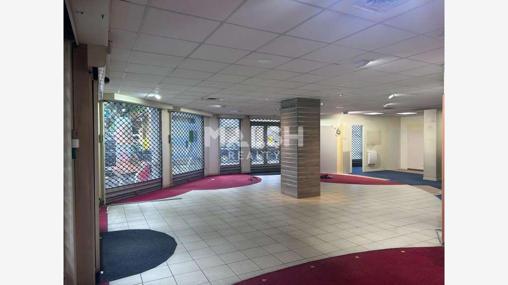 Local à louer 141m² excellente accessibie Lyon 7e