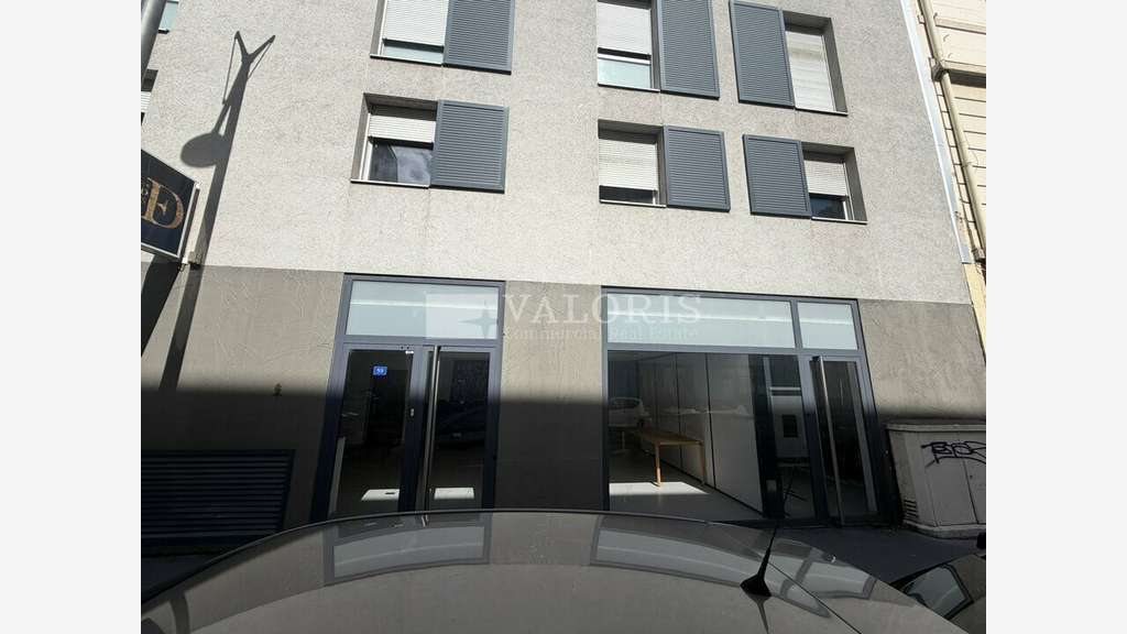 A louer local commercial 270m² Lyon 7e Jean Macé