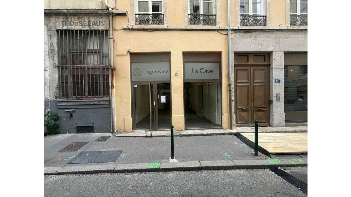 LYON 7 - LOCAL COMMERCIAL à louer