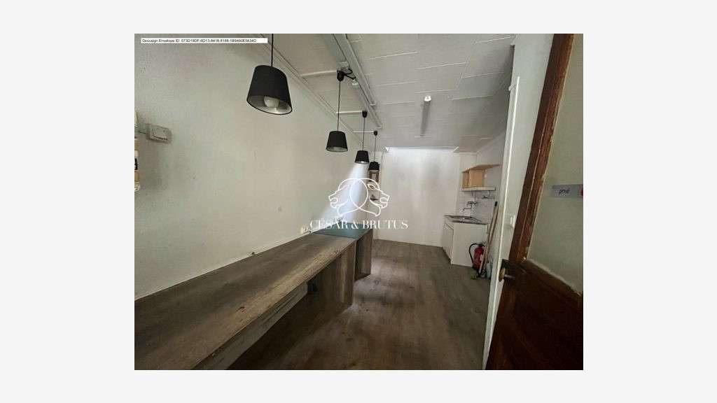Location local commercial de 47m² à Lyon 69007