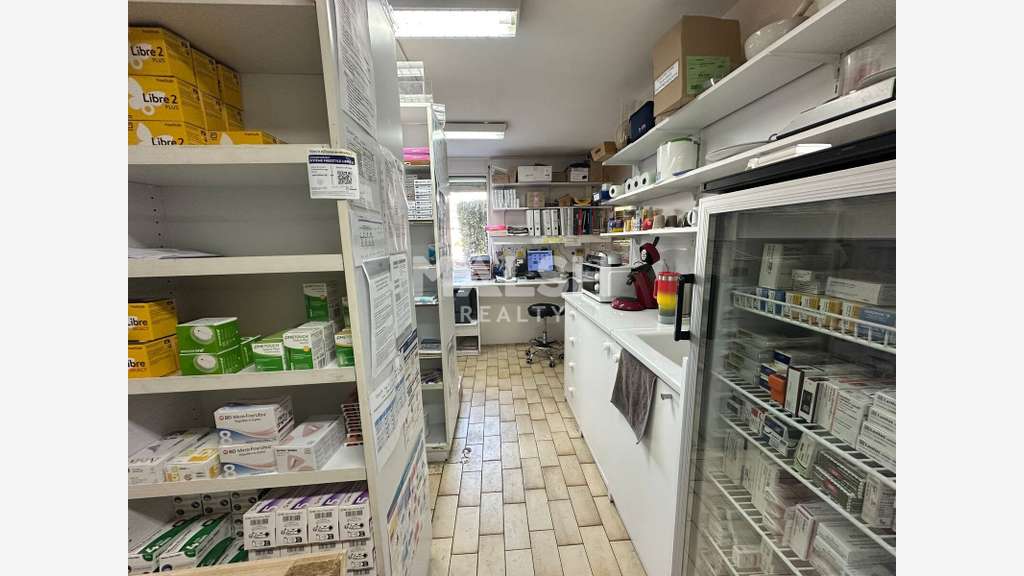 Local commercial à louer 150m² à Lyon 7e Bd Farges
