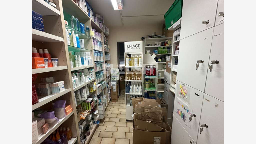 Local commercial à louer 150m² à Lyon 7e Bd Farges