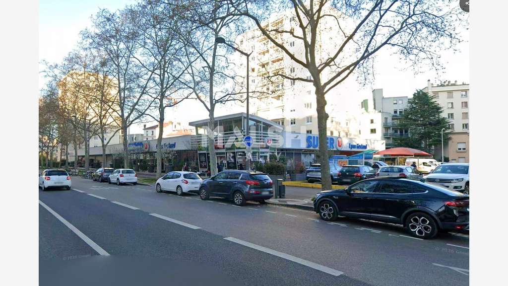 Local commercial à louer 150m² à Lyon 7e Bd Farges