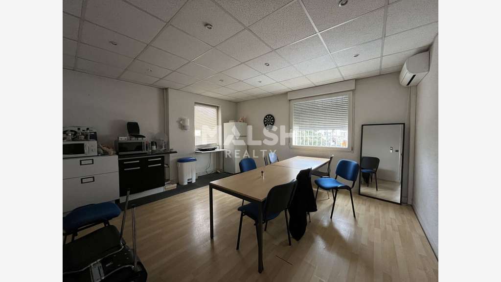 A LOUER - Local commercial 970 m² - LYON 7