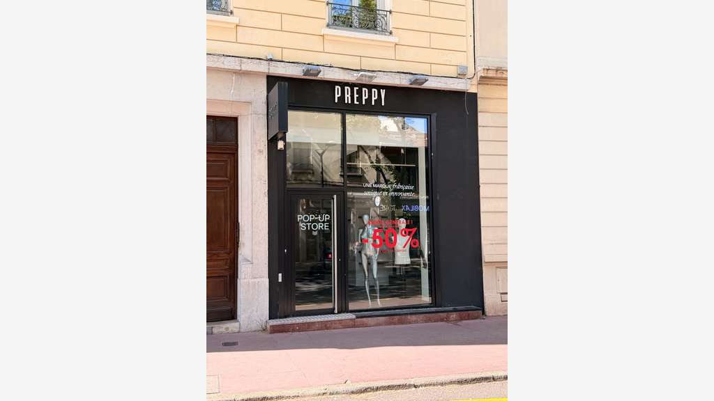 Local commercial de 68m² à louer à Lyon 69008