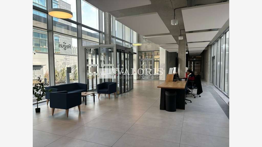 Locaux commerciaux à louer Lyon 8e Av Rockefeller