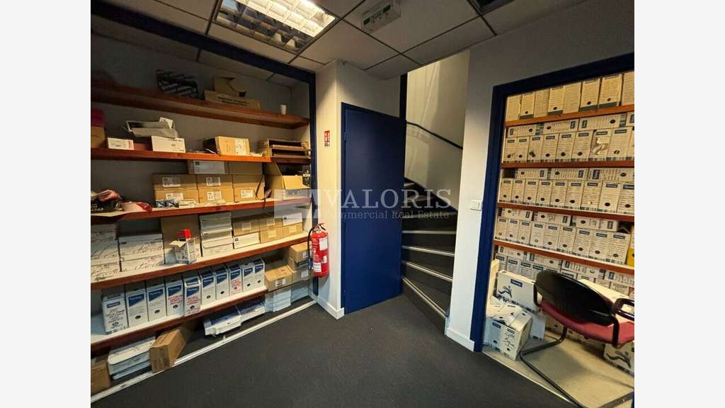 A louer local commercial 250m² Lyon 8e Montplaisir