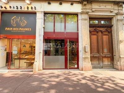 LYON - LOCAL COMMERCIAL à louer
