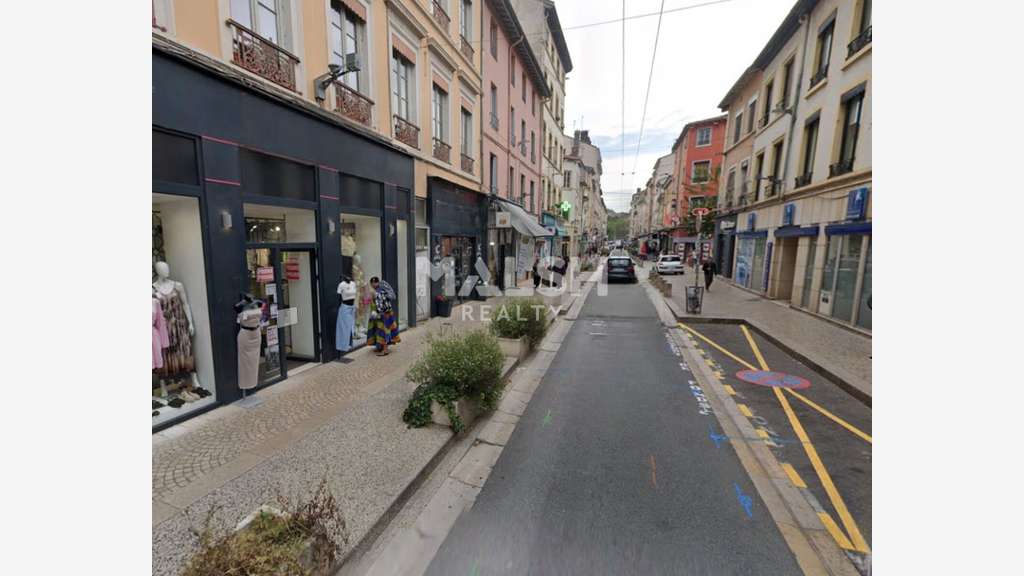A louer local 67m² Grande Rue de Vaise à Lyon 9e