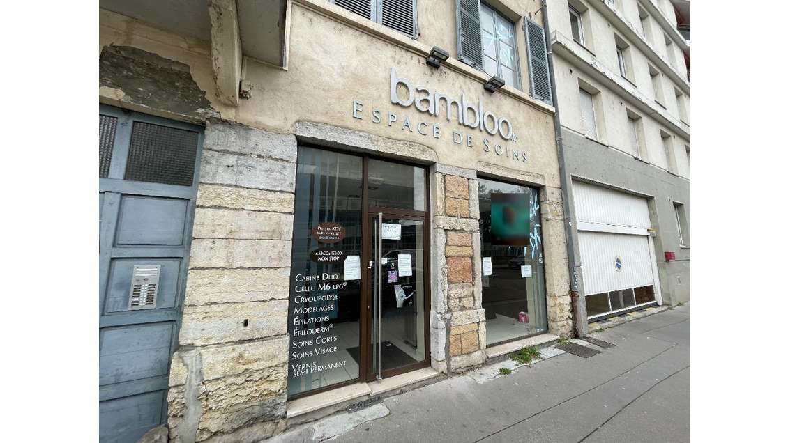 Loue local commercial 129m² à Lyon 9 rue de St-Cyr