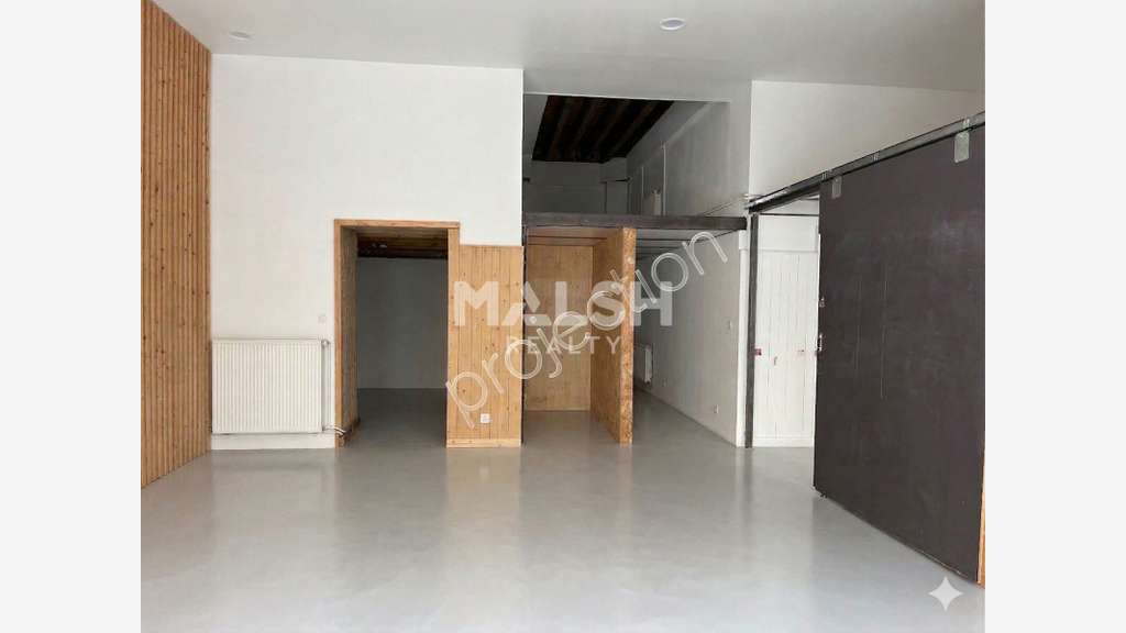 A louer local commercial 173m² Lyon 9e Gare Vaise