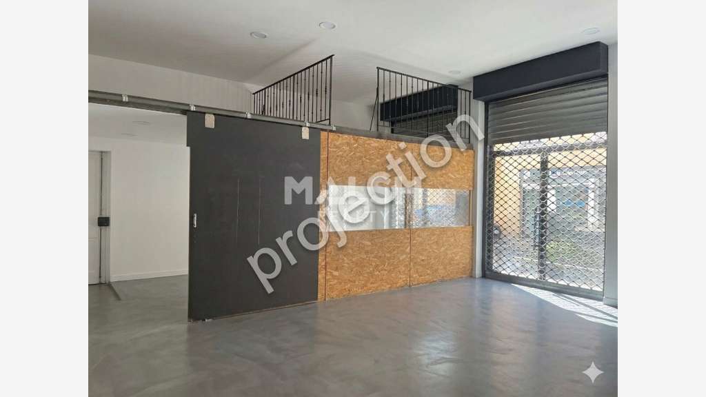 A louer local commercial 173m² Lyon 9e Gare Vaise