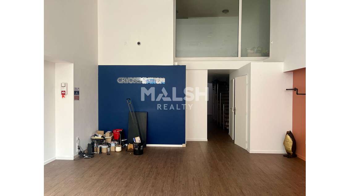 LOCAL COMMERCIAL À LOUER - 150 m² - LYON 9